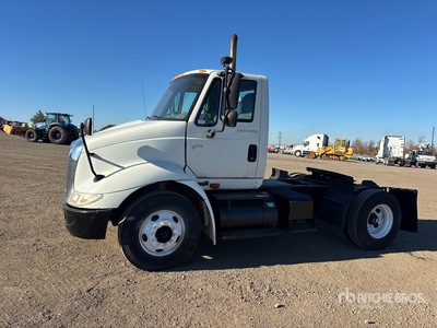 2005 International 8600 4x2 Day Cab Truck Tractor