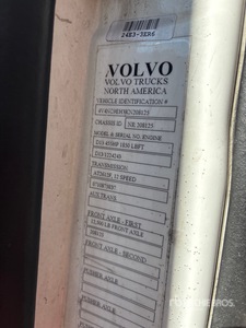 2019 Volvo VNL860 Sleeper Truck Tractor