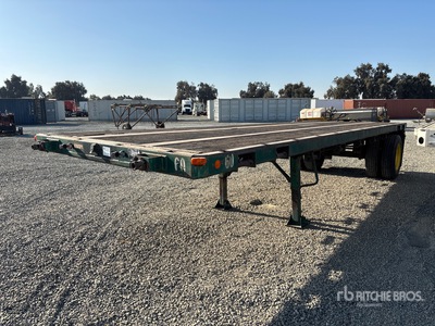 1982 Trailmobile 25 ft S/A Flatbed Trailer