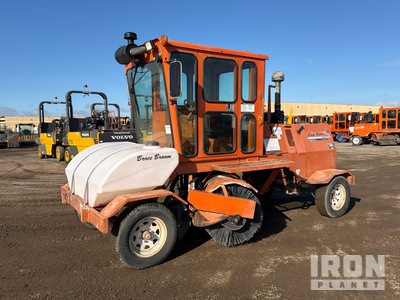 Broce RJT-350 Self-Propelled Broom