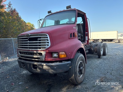 2000 Sterling L8513 6x4 Cabine et châssis