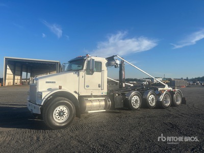 2012 Kenworth W900 10x4 Hooklift Truck