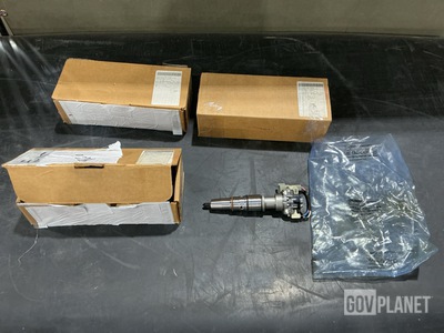 (3) Navistar 1848721C92 Fuel Injection Nozzles