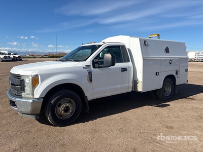 2017 Ford F-350 XL 4x2 Utility Truck