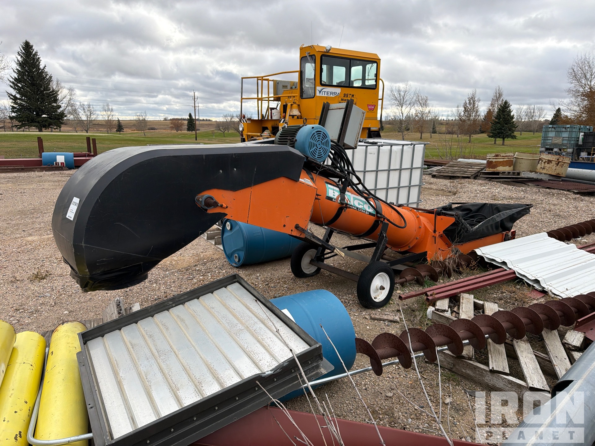 Batco 1814LP 18 in x 14 ft Portable Transfer Transportador