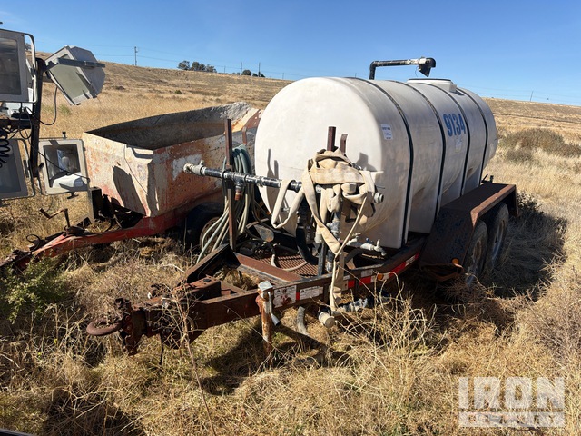 Water 1025 gal T/A Tanker Trailer