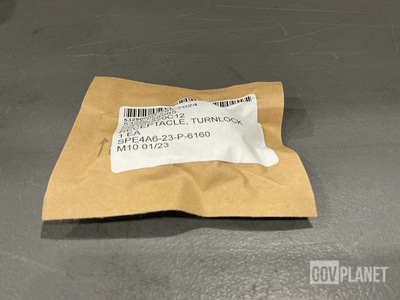 (39) Aviarms GR520C12 Turnlock Receptacles