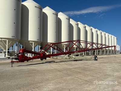 2023 Farm King 13 in x 114 ft Swing Barrena de grano