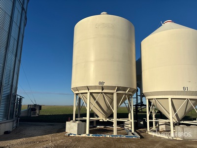 Friesen +/- 65 t 3 Ring Fertilizer Hopper Contenedor de grano