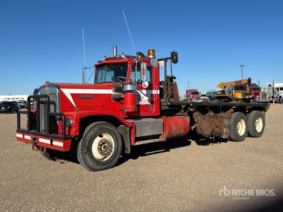 1979 Kenworth W900 6x4 Bed Truck