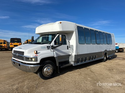 2006 Chevrolet C5500 4x2 33-Seat Bus