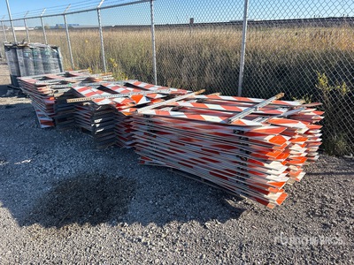 Quantity of (3) Road Barrière