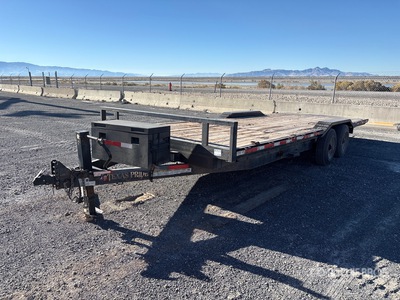2019 Texas Pride EQ72414KBP 18000 lb 20 ft T/A Tilt Deck Trailer