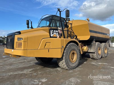 2016 Cat 745C 34000 L 6x6 Water Wagon
