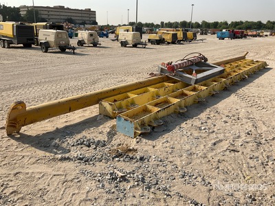 Quantity of (5) Spreader Bar