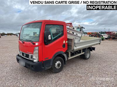 Nissan Cabstar NT400 32.12 4x2 Camion Benne Kipper-Lkw (Inoperable)