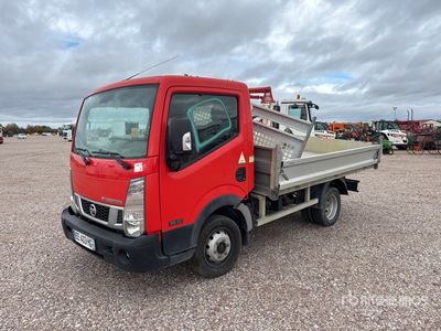 Nissan Cabstar NT400 32.12 4x2 Camion Benne Kipper-Lkw (Inoperable)
