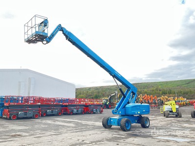 2014 Genie S85 4WD Diesel Articulating Boom Lift