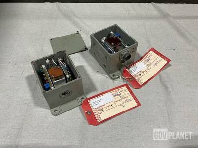 (2) Kulite IPT-39-812 Motional Pickup Transducers