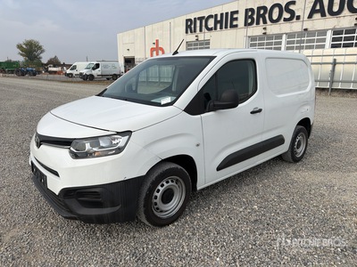 2022 Toyota Proace 1.5D Cargo Van