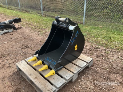 Trojan 24 in Digging Excavator Bucket - Fits 65 mm Cat 311/312/313/314 Kobelco 140, Deere/Hitachi ZX120/135, Case 130/135, Doosan DX140 (Unused)