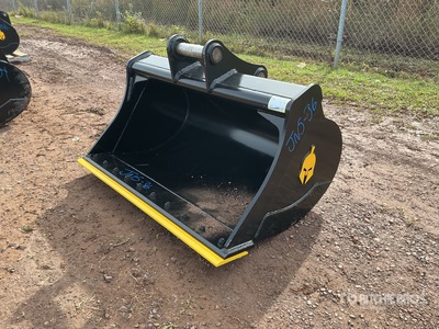 Trojan 60 in Cleanup Excavator Bucket - Fits 65 mm 311/312/313/314 Kobelco 140, Deere/Hitachi ZX120/135, Case 130/135, Doosan DX140 (Unused)
