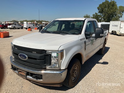 2019 Ford F-250 XL 4x2 Extended Cab Pickup