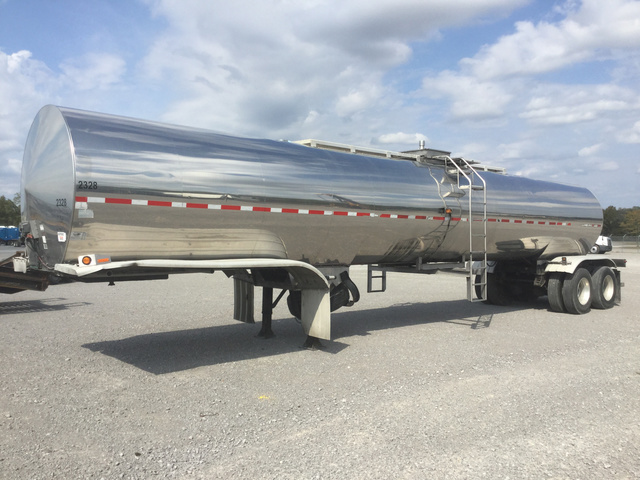 2000 Polar SRJ3 T/A Tanker Trailer