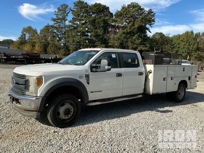 2017 Ford F-550 XL 4x4 Crew Cab Utility Truck