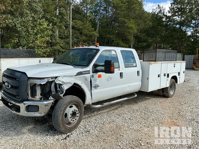 2016 Ford F450 XL 4x2 Crew Cab Utility Truck