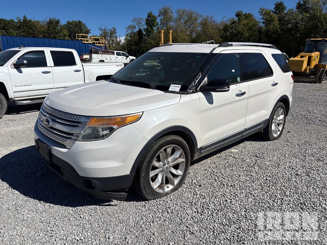 2013 Ford Explorer XLT 2WD SUV