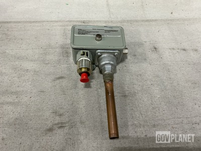 Detroit Switch 222-32 NH1 Thermostatic Switch