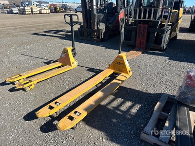 3300 lb Pallet Jack