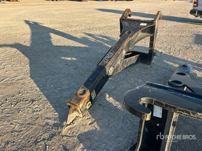2021 CAT 11905 lb Material Handling Arm - Fits CAT 914-938