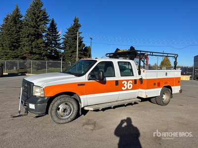 2006 Ford F-350 XL 4x2 Crew Cab Service Truck