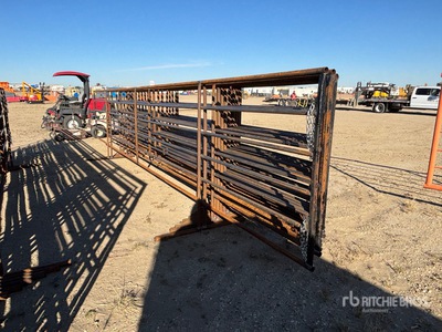 Quantity of (10) 24 ft Panneau pour bétail