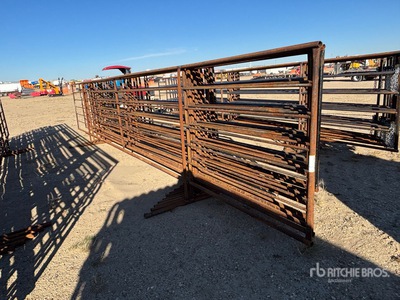 Quantity of (10) 24 ft Panneau pour bétail