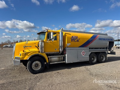 2005 Western Star 4900 16000 L 6x4 Fuel Truck