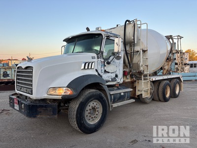 2007 Mack 700 8x4 Mixer Truck