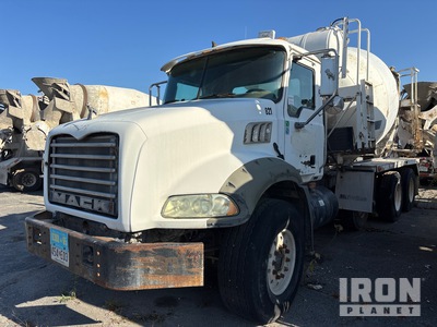 Mack CTP713B 8x4 Mixer Truck (Inoperable)