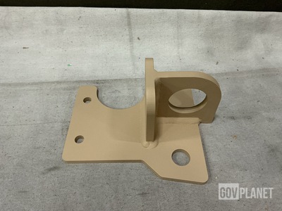 (5) Navistar Defense 3689015C1 Mounting Plates