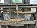 Hydraulics with Fork Positioning Cylinder (on fork carriage)