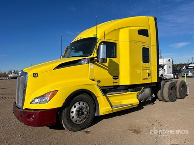 2023 Kenworth T680 6x4 Cabeza Tractora Cabina Dormitorio