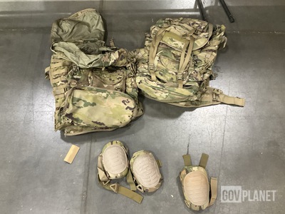 (33) Field Packs & (143) Pairs of Knee Pads