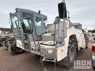 2001 Wirtgen WR2400 Grinder