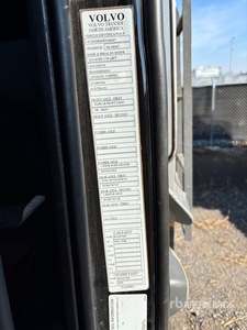 2023 Volvo VHD 8x4 Tri/A Dump Truck