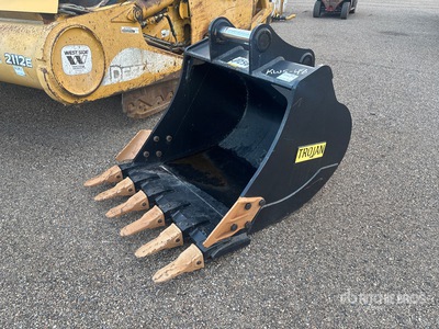 Trojan 200CL 48 in Digging Excavator Bucket - Fits 20T