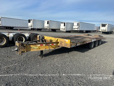 1994 Eager Beaver 28 ft Tri/A Equipment Trailer