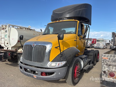 2013 International 8600 6x4 Tracteur Routier (Inoperable)
