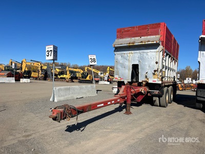 1997 Manac 96229 18 ft Tri/A Kippwagen